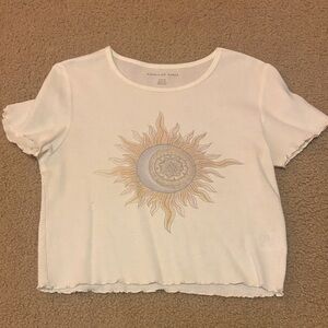 American Eagle Outfitters Cream Sunburst Tee